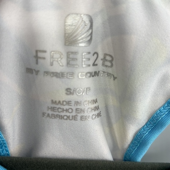 Free2B blue tank built in bra size small - Picture 2 of 4